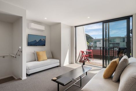 Photo of property in 4/17 Victoria Road, Mount Maunganui, 3116