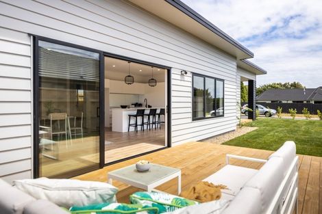 Photo of property in 72 Aratapu Street, Waitara, 4320