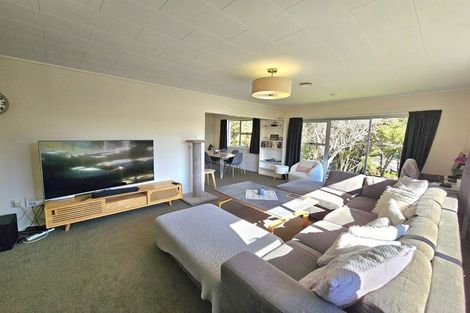 Photo of property in 235 Heta Road, Merrilands, New Plymouth, 4312
