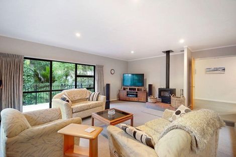 Photo of property in 22 Waima Crescent, Titirangi, Auckland, 0604