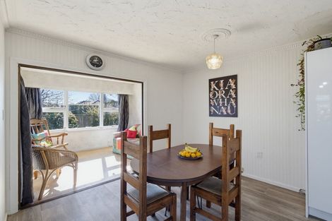 Photo of property in 42 Daniels Road, Redwood, Christchurch, 8051
