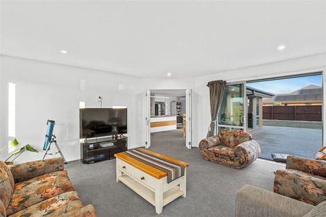 Photo of property in 3 Crest Place, Rolleston, 7615