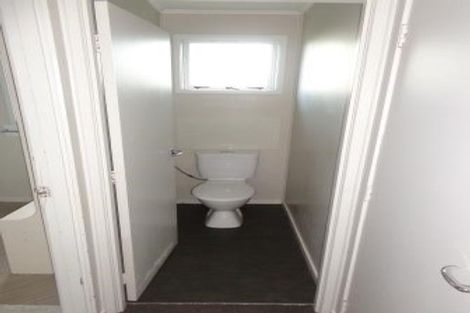 Photo of property in 58 Sunline Avenue, Massey, Auckland, 0614