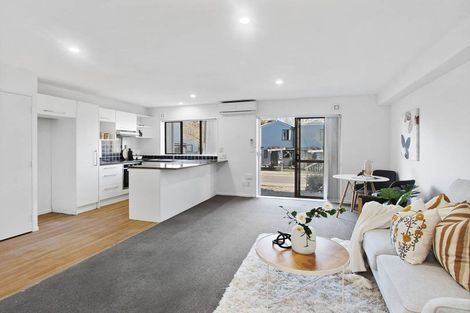 Photo of property in 52 Malaspina Place, Papatoetoe, Auckland, 2025