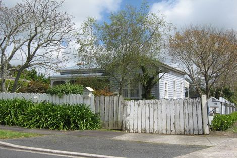 Photo of property in 44 Trigg Road, Huapai, Kumeu, 0810