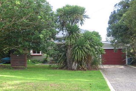 Photo of property in 15 Lookout Drive, Laingholm, Auckland, 0604