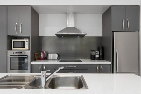 Photo of property in 21 Butterworth Crescent, Papamoa Beach, Papamoa, 3118