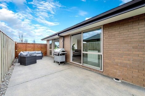 Photo of property in 26 Shillingford Boulevard, Rolleston, 7615