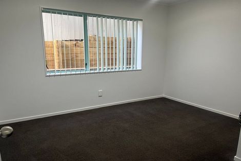 Photo of property in 2/7 Marbeth Court, Botany Downs, Auckland, 2010