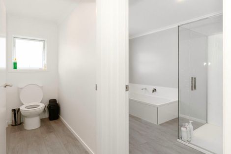 Photo of property in 11 Te Wiremu Lane, Otaki, 5512