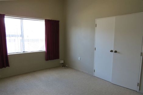 Photo of property in 6 Highbury Drive, Levin, 5510