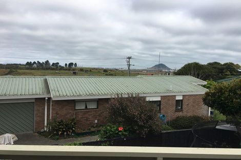 Photo of property in 17a Claridge Place, Mount Maunganui, 3116