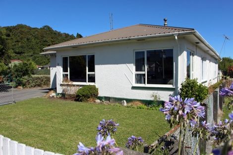 Photo of property in 10 Elizabeth Street, Greymouth, 7805