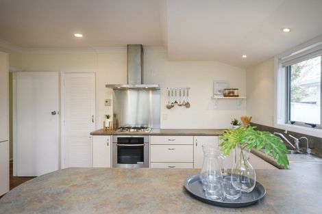 Photo of property in 2 Belmont Place, Terrace End, Palmerston North, 4410