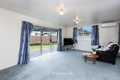 Photo of property in 35 Larchmont Grove, Totara Park, Upper Hutt, 5018