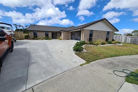 Photo of property in 134 Kelly Jade Avenue, Matarangi, Whitianga, 3592