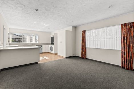 Photo of property in 4 Knightsbridge Place, Taradale, Napier, 4112