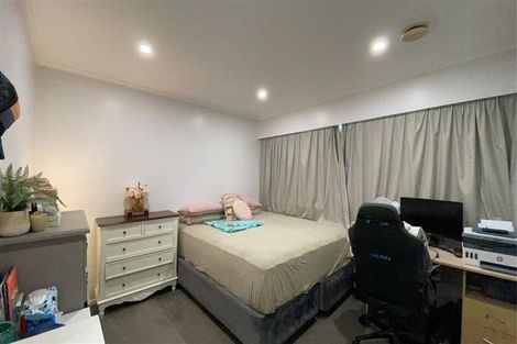 Photo of property in 15a Collie Street, Hillpark, Auckland, 2102