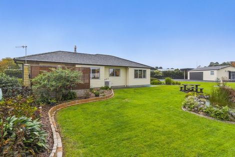 Photo of property in 51 Garth Road, Levin, 5571