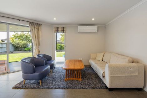 Photo of property in 26 Whitney Place, Rototuna North, Hamilton, 3210