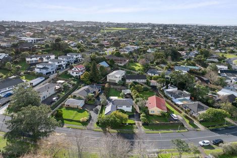 Photo of property in 108 Oaktree Avenue, Browns Bay, Auckland, 0630