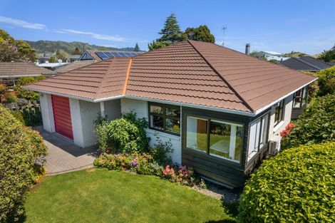 Photo of property in 274 Te Moana Road, Waikanae, 5036