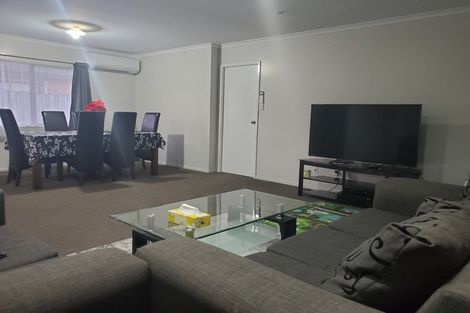 Photo of property in 27 Milson Drive, Papakura, 2110