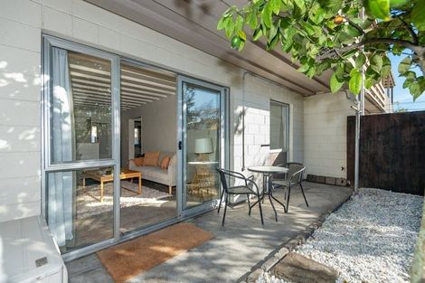 Photo of property in 1/273 Riccarton Road, Upper Riccarton, Christchurch, 8041