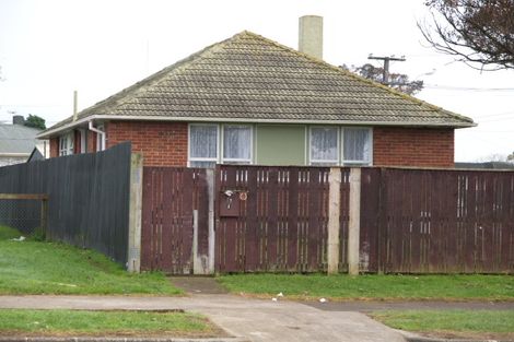 Photo of property in 1 Farmer Street, Mangere East, Auckland, 2024