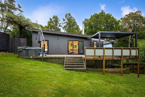 Photo of property in 6 Tawari Road, Henderson Valley, Auckland, 0612