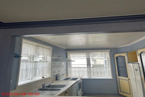 Photo of property in 22 Stokes Valley Road, Stokes Valley, Lower Hutt, 5019