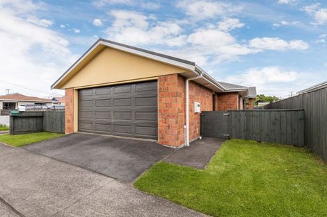Photo of property in 354 Carrington Street, Upper Vogeltown, New Plymouth, 4310