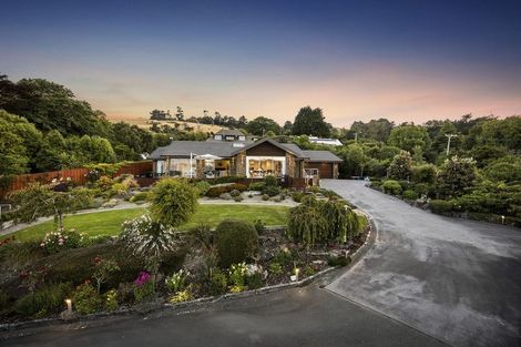Photo of property in 28 Barling Street, Macandrew Bay, Dunedin, 9014