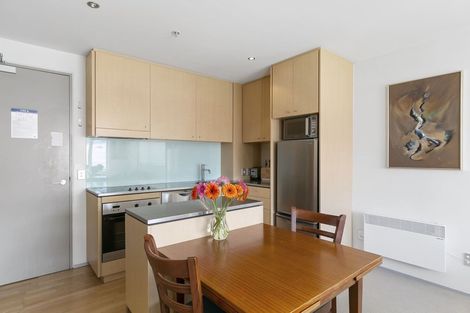 Photo of property in Sanctum Apartment, 10 Ebor Street, Te Aro, Wellington, 6011