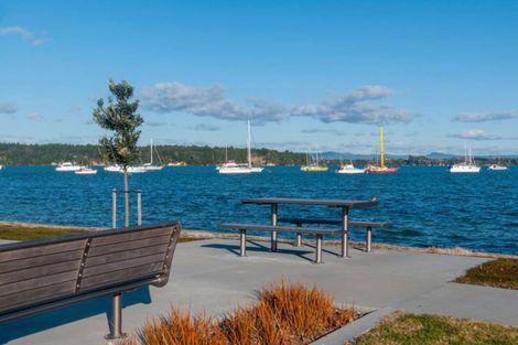 Photo of property in 84c Margaret Drive, Omokoroa, 3114