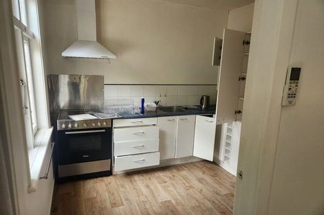 Photo of property in 1/139 Kelburn Parade, Kelburn, Wellington, 6012