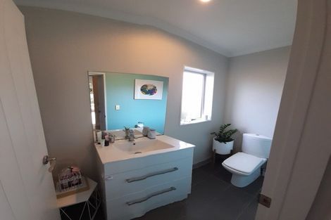 Photo of property in 14 Aufidius Place, Pukekohe, 2120