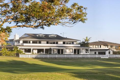 Photo of property in 198 Oceanbeach Road, Mount Maunganui, 3116