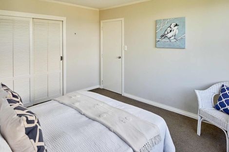 Photo of property in 13 City View Grove, Harbour View, Lower Hutt, 5010