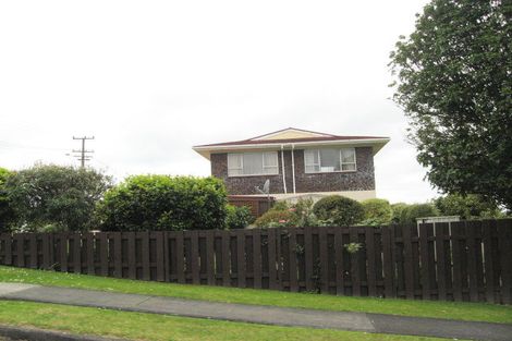 Photo of property in 2/8 Polkinghorne Drive, Manly, Whangaparaoa, 0930