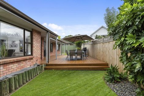 Photo of property in 5 Esmeralda Street, Welcome Bay, Tauranga, 3112
