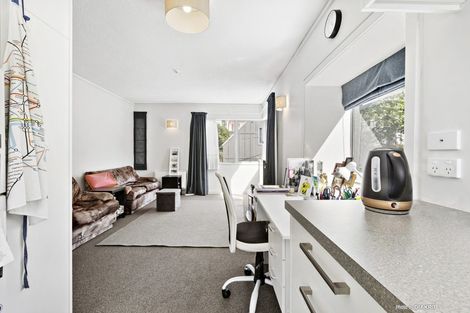 Photo of property in Iona Towers, 101/140 Abel Smith Street, Te Aro, Wellington, 6011