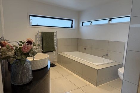 Photo of property in 6 Moa Street, Mount Maunganui, 3116