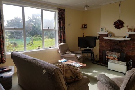 Photo of property in 16 Waiwera Gorge Road, Waiwera South, Clinton, 9584