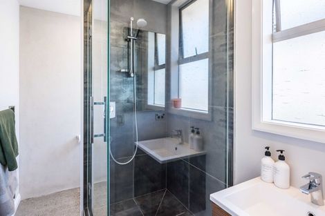 Photo of property in 10/76 Freyberg Street, Lyall Bay, Wellington, 6022