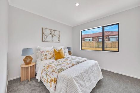 Photo of property in 60 Robert Ross Place, Clendon Park, Auckland, 2103