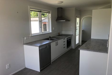 Photo of property in 4 Gwendoline Place, Glenview, Hamilton, 3206