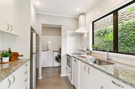 Photo of property in 29 Chamberlain Road, Karori, Wellington, 6012