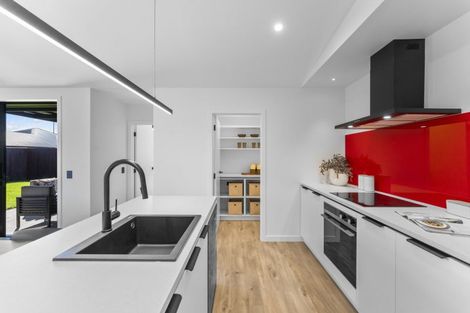 Photo of property in 4 Louden Place, Wakefield, 7025
