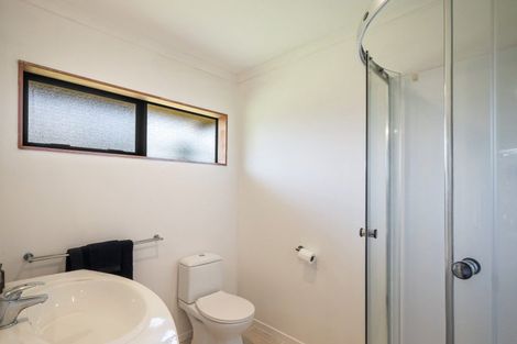 Photo of property in 51 Pohutukawa Drive, Levin, 5571